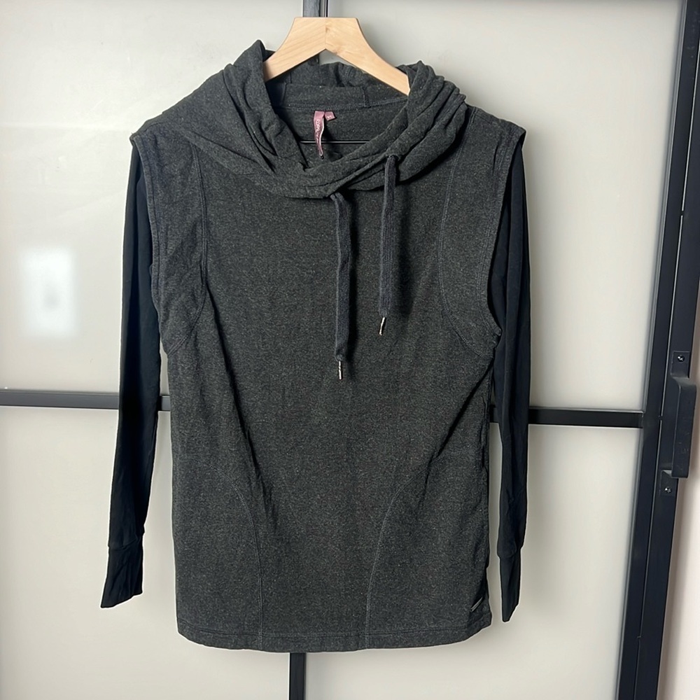Sweatty Betty Cowl Neck Two Tone Layered Hoodie Size XS